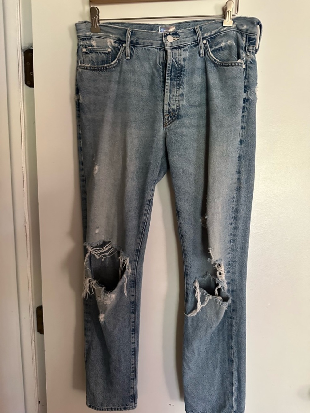 MOTHER Light Wash Distressed Ripped Jeans Size 30